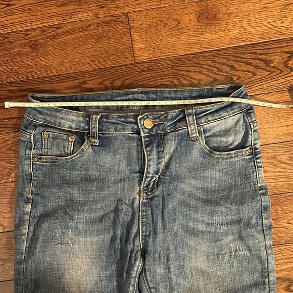 Jean - Picture 3 of 4